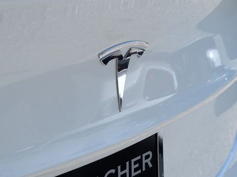 Used 2023 Tesla Model 3 Standard Range image 14