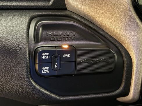 Used 2019 RAM 2500 Laramie AWD/4WD image 23
