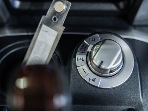 Used 2023 Toyota 4Runner Limited image 25