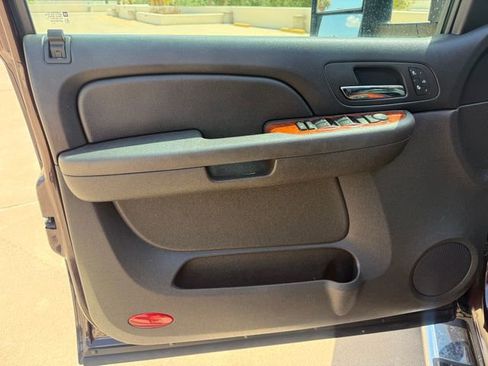 Used 2008 Chevrolet Silverado 2500 LTZ w/ Safety Package AWD/4WD image 16