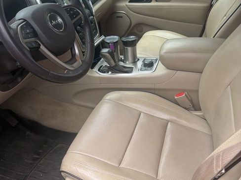 Used 2016 Jeep Grand Cherokee Overland AWD/4WD image 7