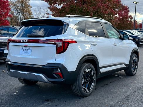 New 2026 Kia Seltos SX w/ SX Sunroof Package image 8