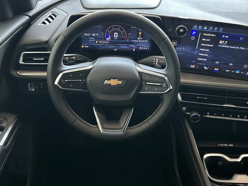 New 2026 Chevrolet Traverse LT FWD image 14