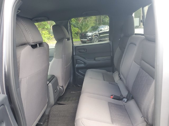 Used 2026 Nissan Frontier SV RWD image 9