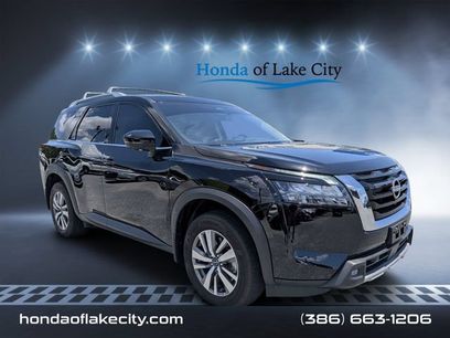 Used 2025 Nissan Pathfinder SL