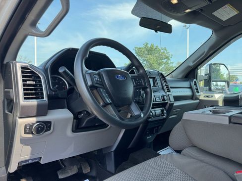 Used 2017 Ford F250 XLT w/ FX4 Off-Road Package AWD/4WD image 14