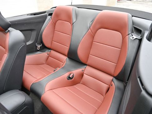 Used 2016 Ford Mustang Premium image 16