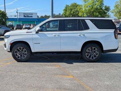 Used 2021 Chevrolet Tahoe Z71 w/ Z71 Off-Road Package AWD/4WD image 7