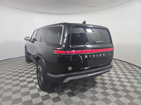 Used 2023 Rivian R1S Launch Edition Quad AWD/4WD image 3