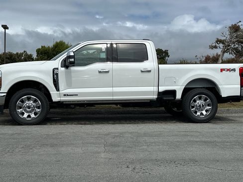 New 2026 Ford F250 Lariat w/ Lariat Ultimate Package image 2