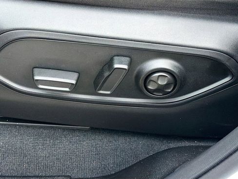 New 2026 Jeep Grand Cherokee L Limited AWD/4WD image 25