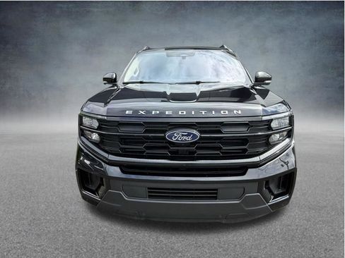 Used 2025 Ford Expedition Active AWD/4WD image 7