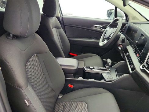 Used 2024 Kia Sportage LX FWD image 21
