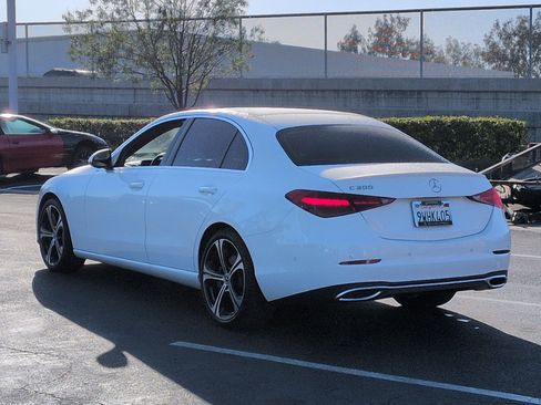 Used 2025 Mercedes-Benz C 300 Sedan image 8