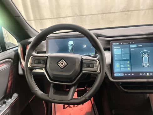 Used 2026 Rivian R1S Adventure image 25