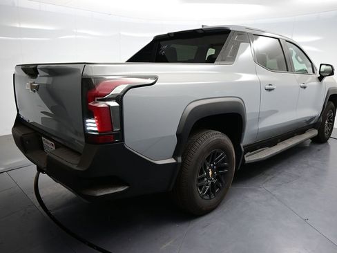Used 2026 Chevrolet Silverado EV LT image 4