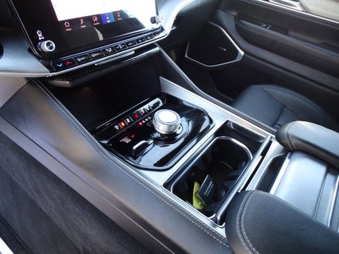 Used 2025 Jeep Wagoneer Series II image 38