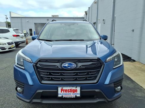 Used 2023 Subaru Forester Premium AWD/4WD image 6