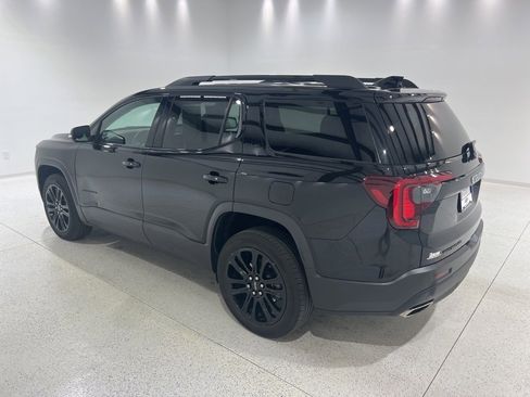 Used 2023 GMC Acadia SLE w/ Driver Convenience Package image 2