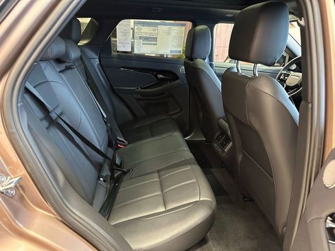 New 2025 Land Rover Range Rover Evoque Dynamic SE image 14