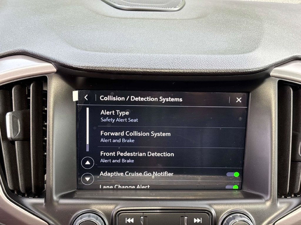 Used 2023 GMC Terrain AT4 w/ Infotainment Package II AWD/4WD image 28
