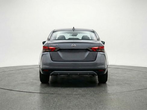 Used 2025 Nissan Versa SV image 6