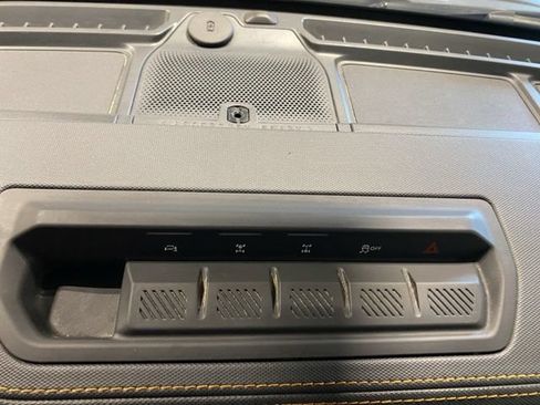 Certified 2024 Ford Bronco Badlands AWD/4WD image 32