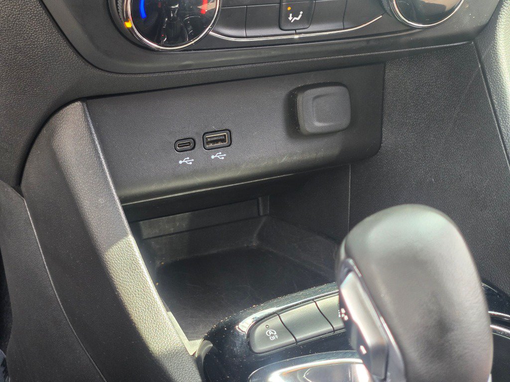 Used 2025 Buick Encore GX Preferred FWD image 27