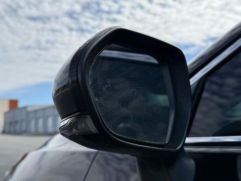 Used 2019 Toyota Avalon XLE w/ Preferred Accessory Package image 19