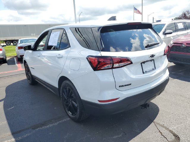Used 2024 Chevrolet Equinox LS w/ LS Convenience Package FWD image 3
