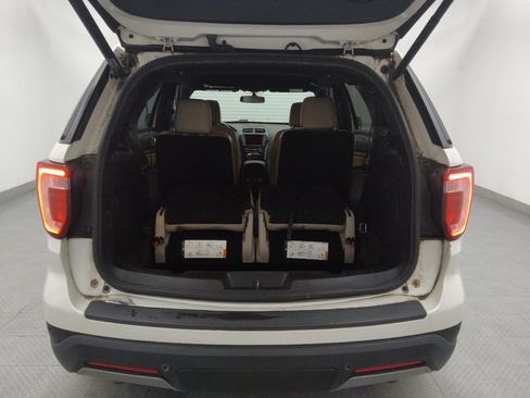 Used 2019 Ford Explorer XLT w/ Equipment Group 202A image 29