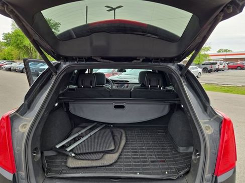 Used 2017 Cadillac XT5 Platinum AWD/4WD image 32