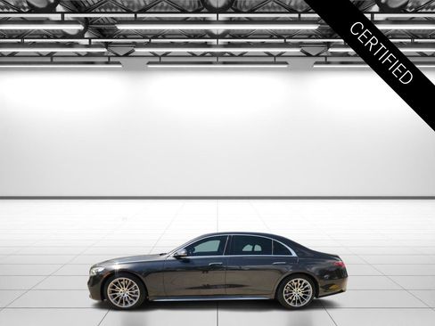 Used 2026 Mercedes-Benz S 580 4MATIC Sedan image 4