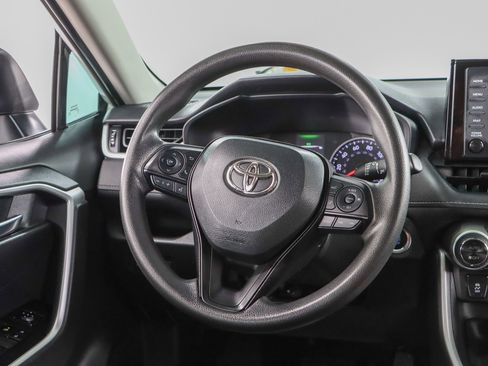 Used 2022 Toyota RAV4 XLE FWD image 12