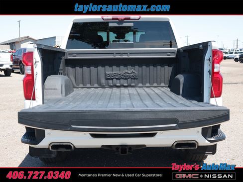 Used 2022 Chevrolet Silverado 1500 High Country w/ High Country Premium Package AWD/4WD image 46