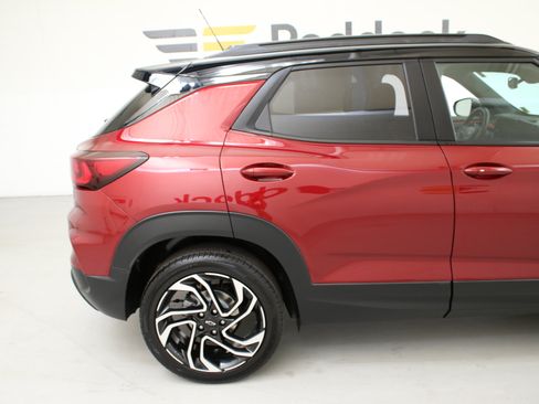 Used 2024 Chevrolet TrailBlazer RS w/ Convenience Package AWD/4WD image 10