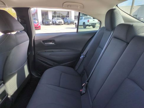 Used 2020 Toyota Corolla LE image 17
