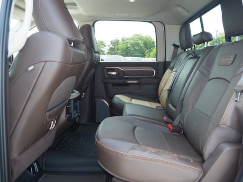 New 2025 RAM 2500 Limited image 10