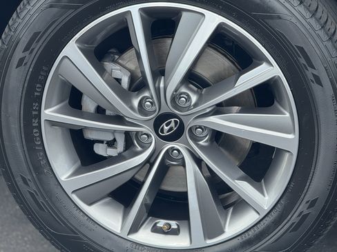 Used 2020 Hyundai Santa Fe SEL w/ Convenience Package image 8