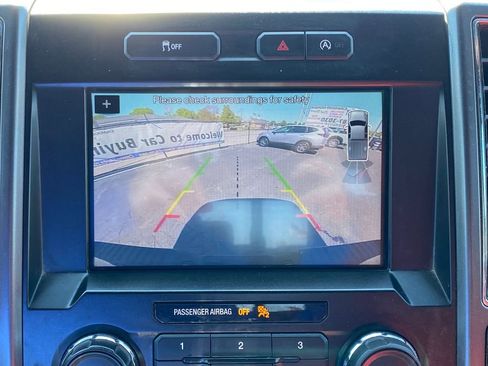 Used 2018 Ford F150 XLT w/ Equipment Group 302A Luxury AWD/4WD image 32