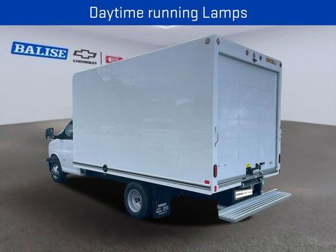 New 2025 GMC Savana 3500 w/ Power Convenience Package RWD image 6