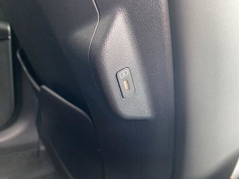 New 2026 Kia Niro EX image 38