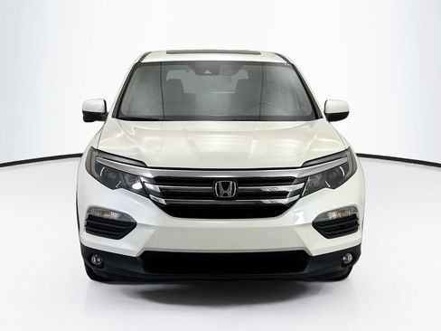 Used 2017 Honda Pilot EX-L image 2