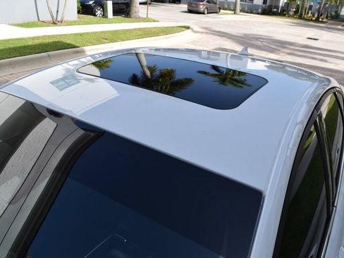 Used 2020 Ford Fusion SE FWD image 27