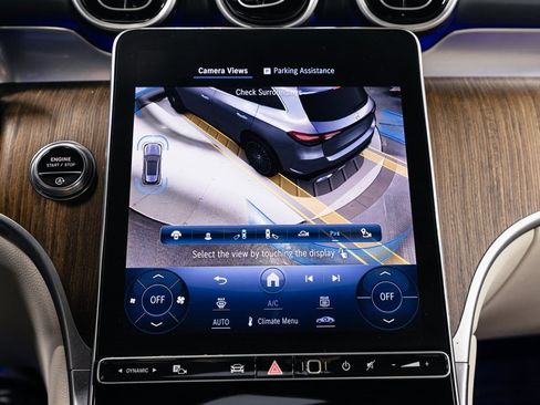 Used 2024 Mercedes-Benz GLC 300 GLC 300 w/ Driver Assistance Package image 21