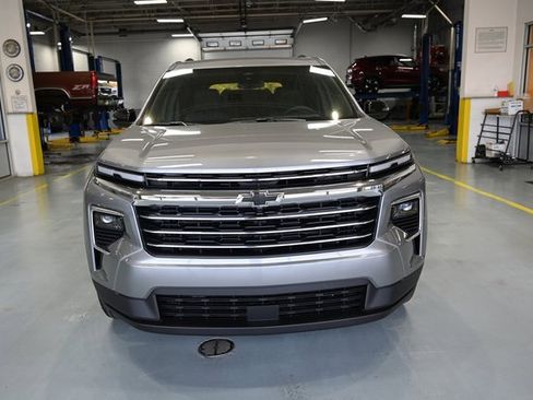 New 2026 Chevrolet Traverse LT w/ LPO, Floor Liner Package image 2