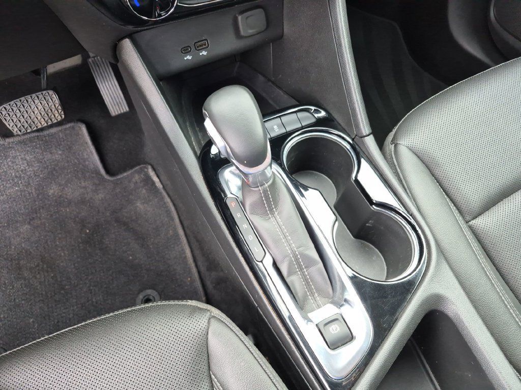 Used 2024 Buick Encore GX Sport Touring FWD image 27