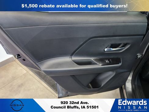 New 2026 Nissan Kicks SR w/ Cold Weather Package AWD/4WD image 15