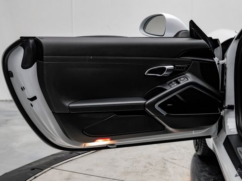 Used 2015 Porsche 911 Carrera image 67