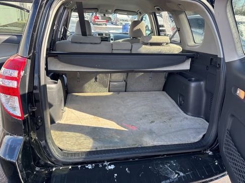Used 2011 Toyota RAV4 4WD w/ Base L4 Extra Value Pkg image 23
